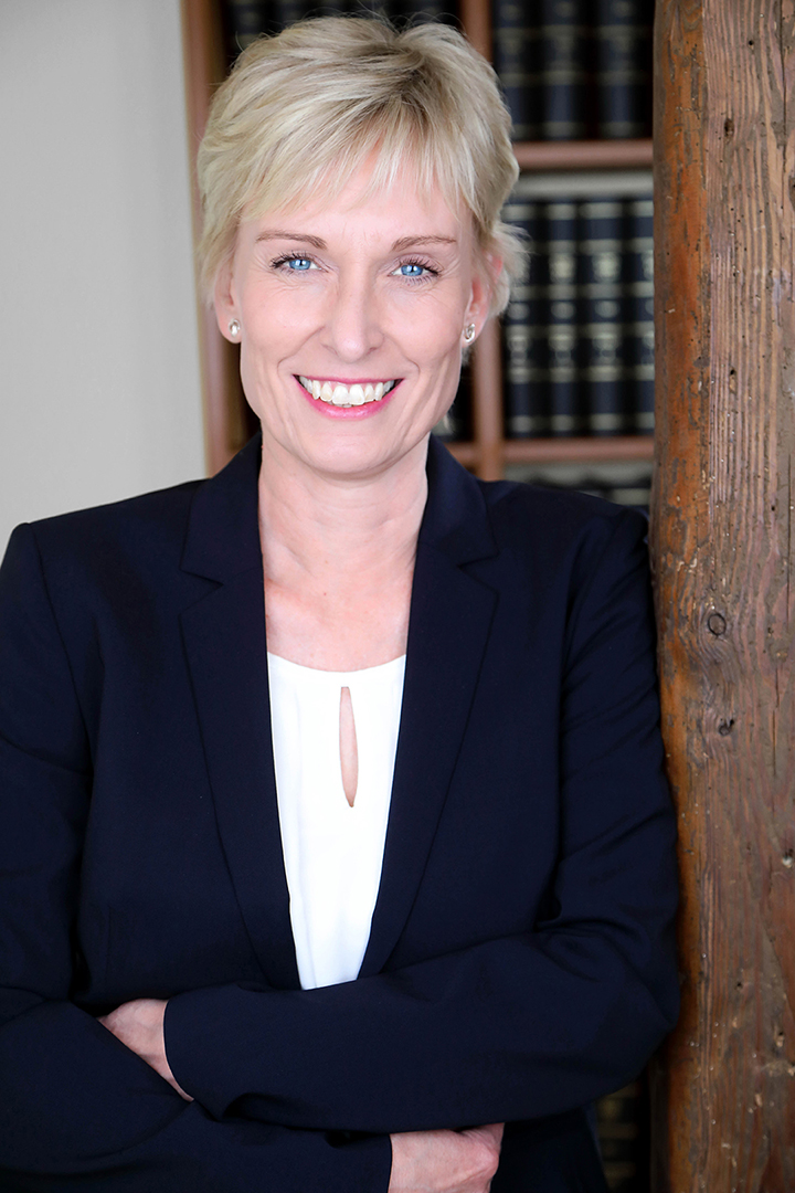 Sandra Domnick, Rechtsanwältin, Fachanwältin für Arbeitsrecht